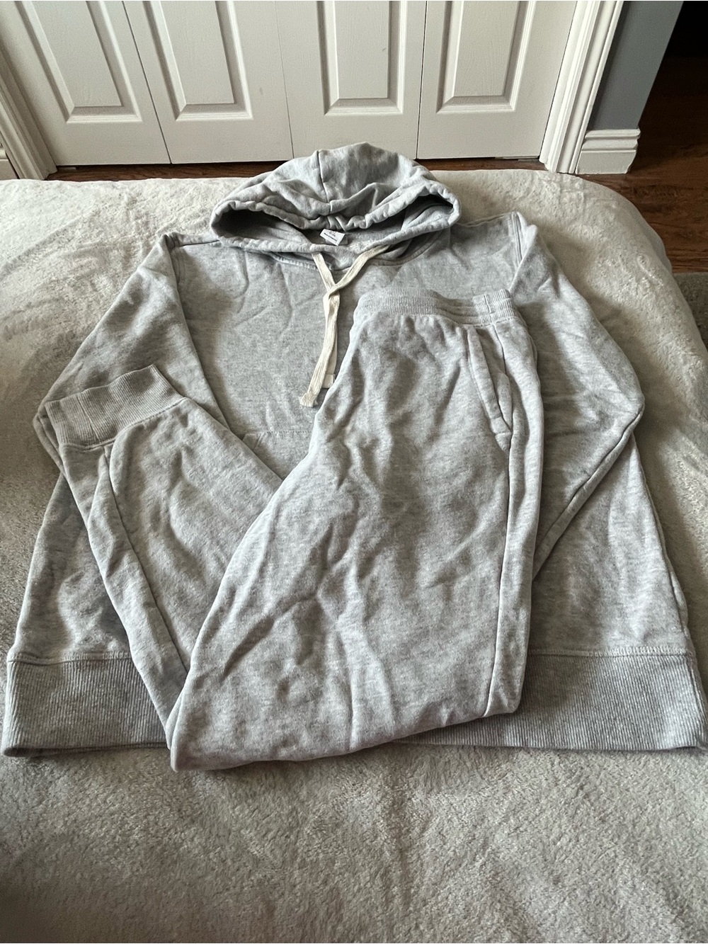 Amazon Essentials Light Gray Hoodie Sweatshirt & Jogger Set